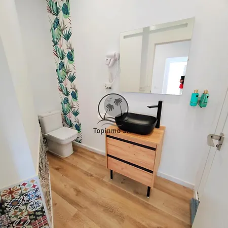 アパート Modern And Luxury 2 Bedroom On Island In The Marina Harbour ベナルマデナ
