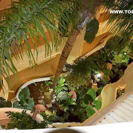 Modern And Luxury 2 Bedroom On Island In The Marina Harbour * ベナルマデナ
